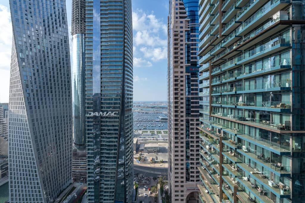 Apartment Chic Marina Gate With Japandi Interiors