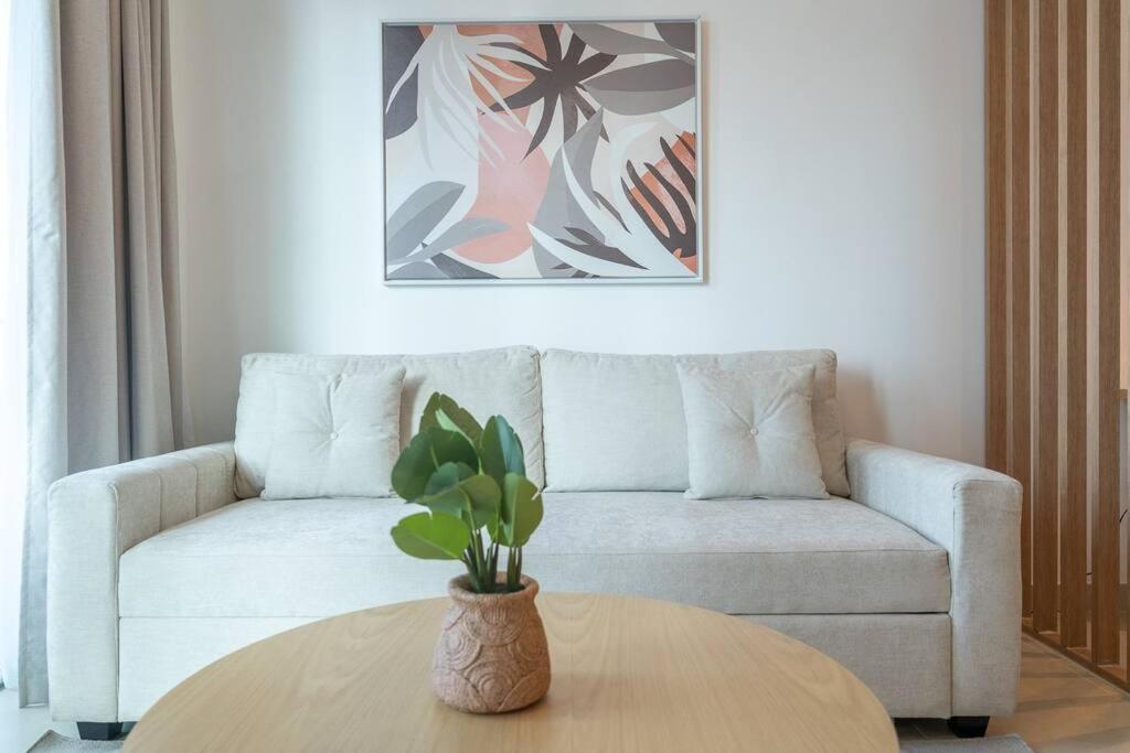 Apartment Chic Marina Gate With Japandi Interiors