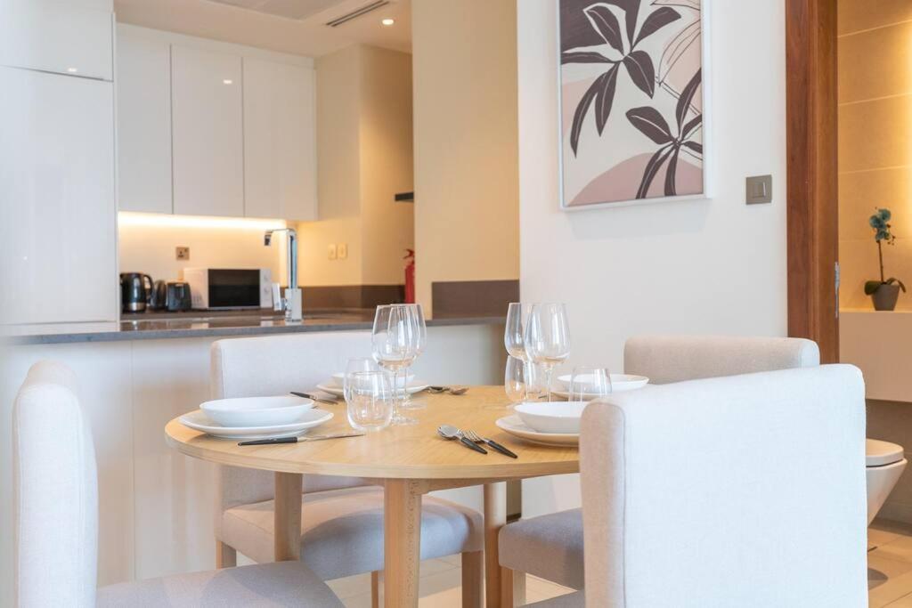 Chic Marina Gate With Japandi Interiors Apartment *