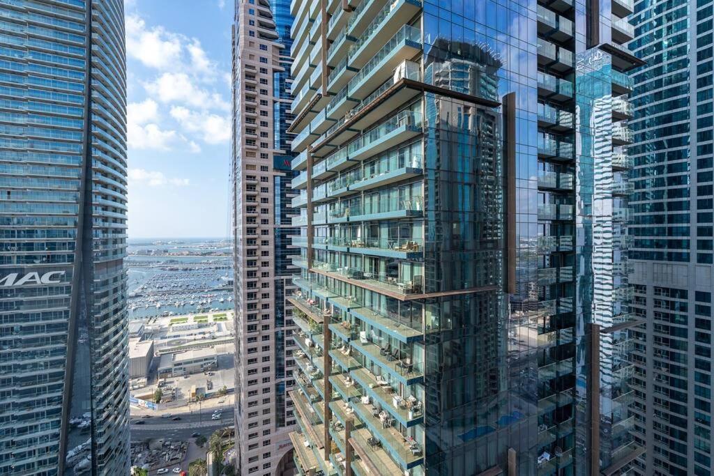 Apartment Chic Marina Gate With Japandi Interiors