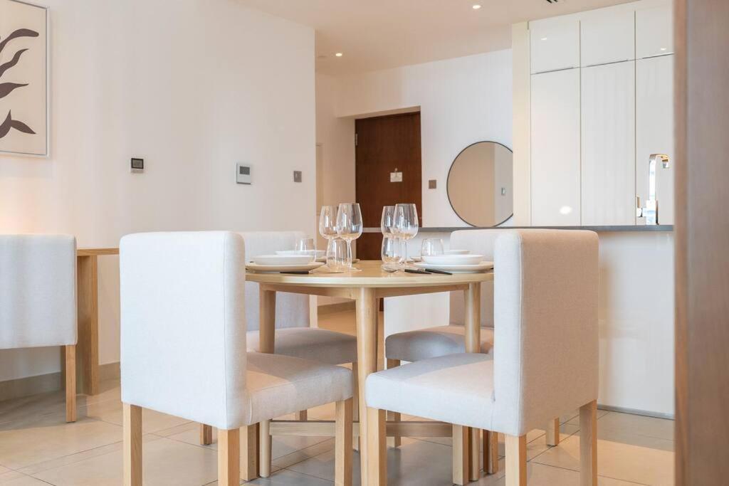 Chic Marina Gate With Japandi Interiors * Dubai